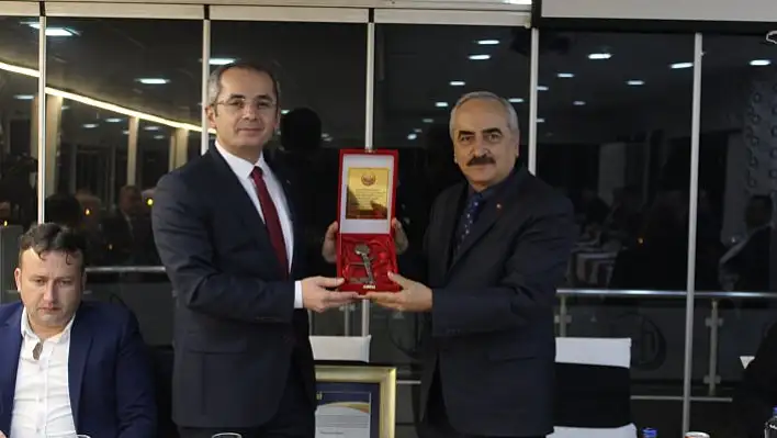 Kaymakam Pişkin'e &quotfahri hemşehrilik beratı"