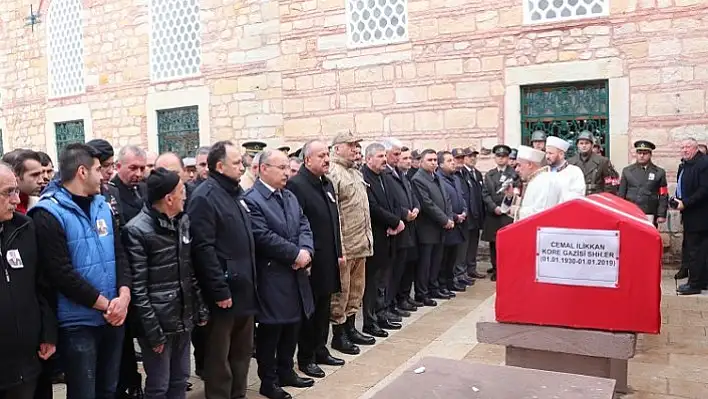 Kore gazisi son yolculuğuna uğurlandı