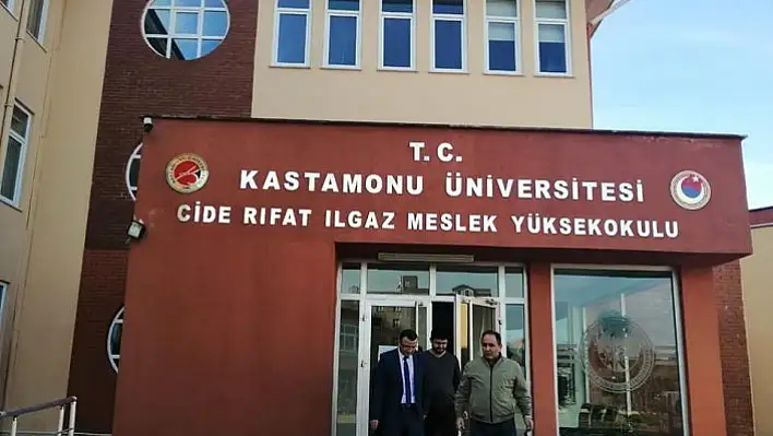 Murat Demir, Cide Rıfat Ilgaz Meslek Yüksekokulu'nu ziyaret etti