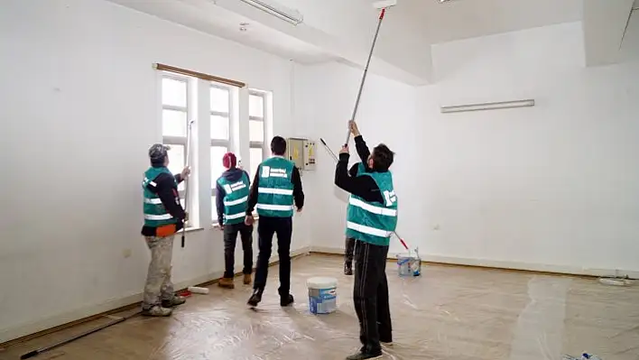 Okulların temizlik, tadilat ve boya işleri hükümlülerden!