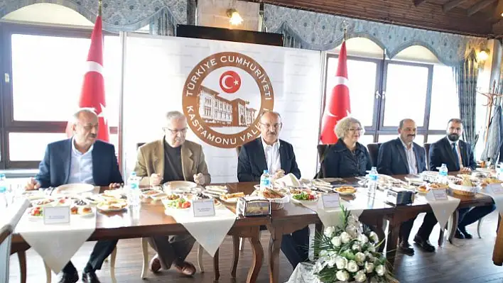 Vali Karadeniz, Gazeteciler ile bir araya geldi
