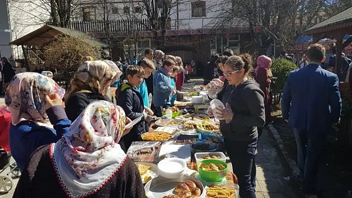 Azdavay'da okul yararına kermes