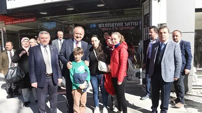 Babaş, 'İlimize yapılan tüm projelerde alın terimiz vardır'
