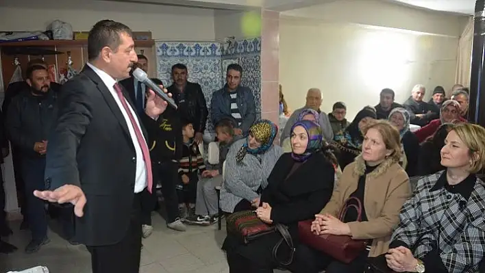 Belediye Başkan Adayı Vidinlioğlu Budamış Mahallesini ziyaret etti