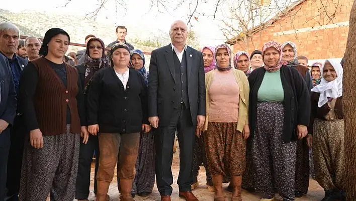 &quotKadın çiftçilerimiz günde 16-17 saat çalışıyorlar"
