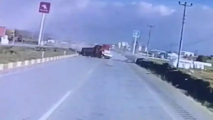Kastamonu'da 3 komandonun öldüğü kaza kameraya yansıdı