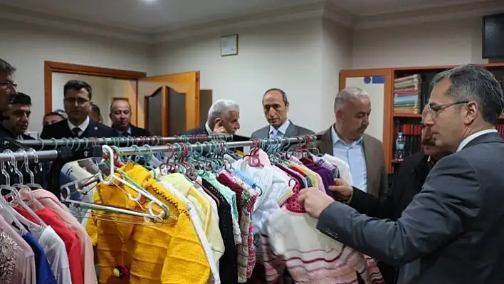 Tosya Sosyal Market ihtiyaç sahiplerine hizmet vermeye başladı
