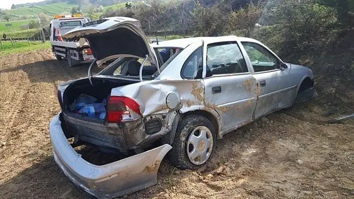 Aynı noktada peş peşe üç kaza meydana geldi: 6 yaralı
