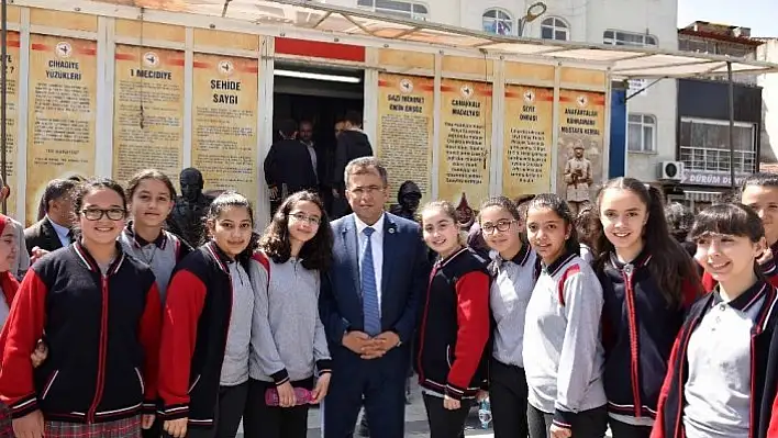 Gezici Çanakkale Müzesi Taşköprülerle buluştu