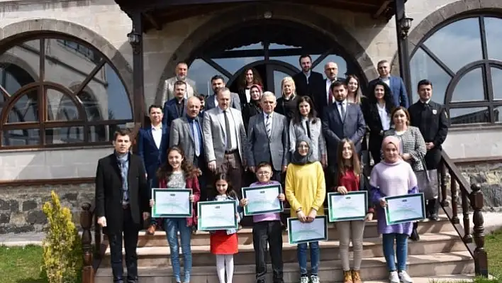 'Sağlıklı Nesil, Sağlıklı Gelecek' yetenek yarışmasında ödüller verildi