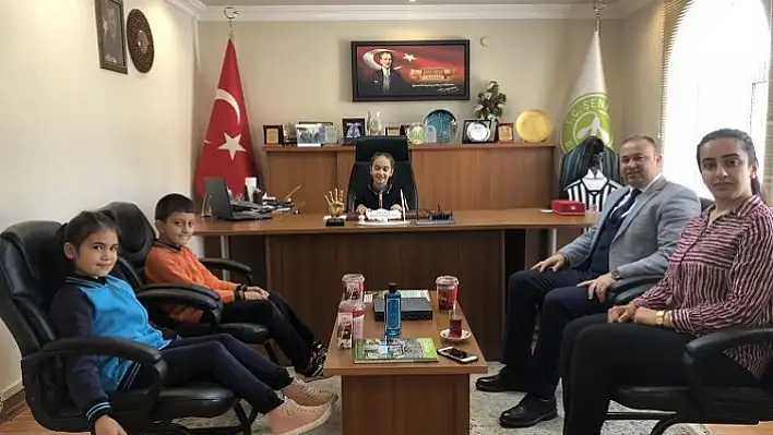 Şenpazar'da Belediye Başkanlığı koltuğuna Azra Bakır oturdu