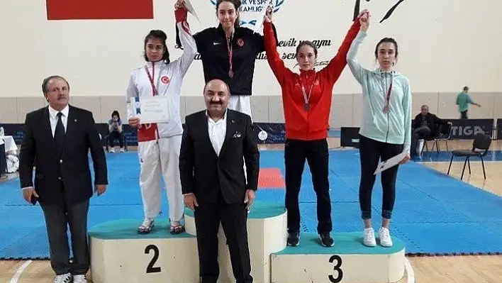 Taekwondo da Karakaya'dan Türkiye Üçüncülüğü!