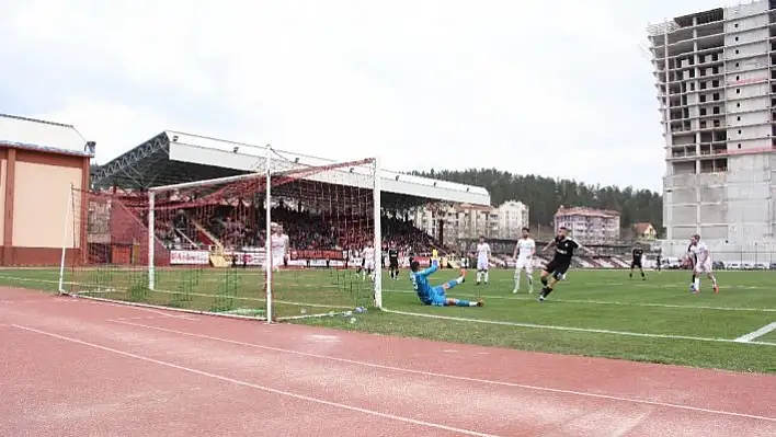 Kastamonuspor 1966: 2 - Utaş Uşakspor: 1