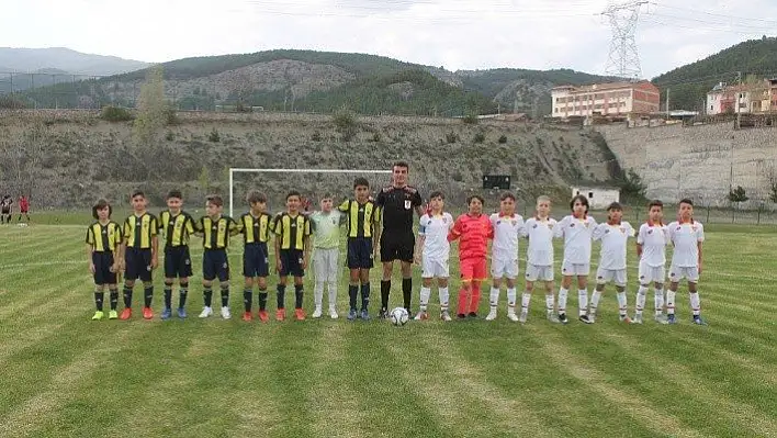 U11 Ligi Tosya Pirinç Kupası ilk gün maçları oynandı