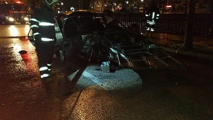 Dur ihtarına uymayan sürücü kaza yaptı: 2 yaralı
