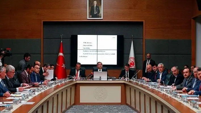 Yeni askerlik sistemi teklifi kabul edildi