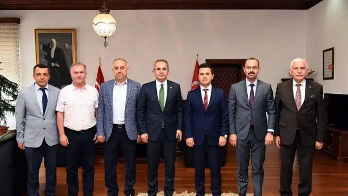Kaymakam Pişkin ve Başkan Kavaklıgil'den Rektöre ziyaret