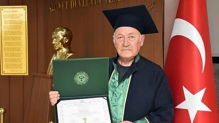 Adana Cezaevinde 70 yaşında ikinci üniversiteyi bitirdi