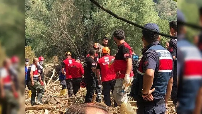 Düzce'deki selde kaybolan anne ve kızının cesedi bulundu