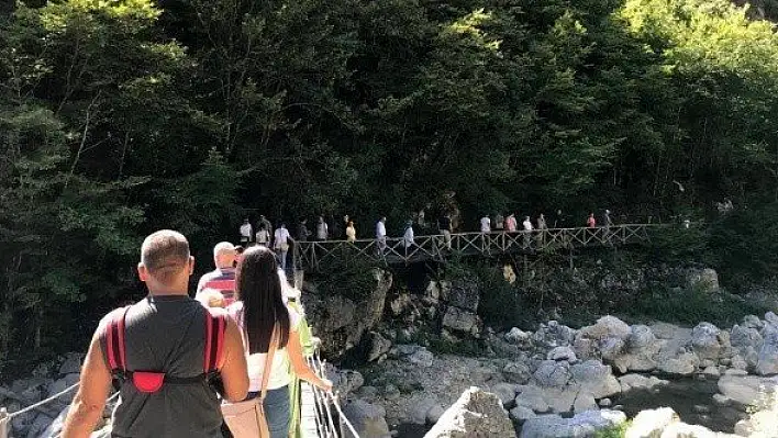 Horma Kanyonu'nu 15 bin kişi ziyaret etti