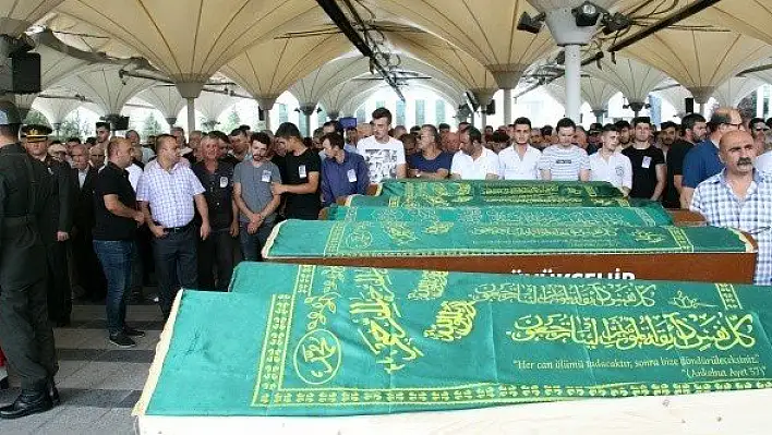Kastamonu'da boğulan aile Ankara'da toprağa verildi