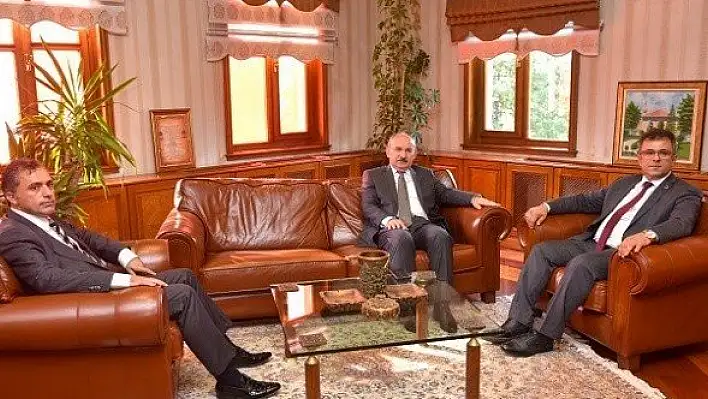 Vali Karadeniz'den Kaymakam Çenet ve Başkan Çatal'a ziyaret