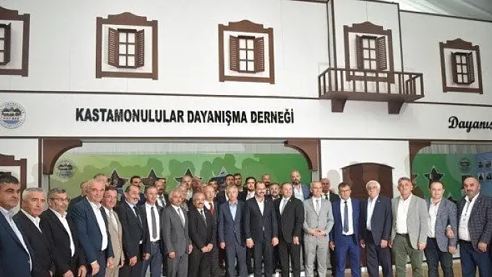 Tanıtım Günlerine katılan belediyelere teşekkür plaketi verildi