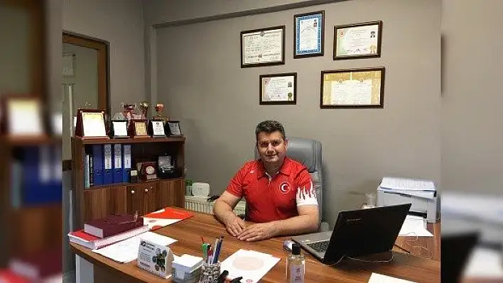 &quotCumhuriyet, Türk Milletinin yeniden dirilişinin ifadesidir"