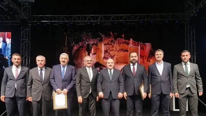 Fındıkoğlu, Siyez Bulguru ve Taş Baskının tescil belgelerini aldı