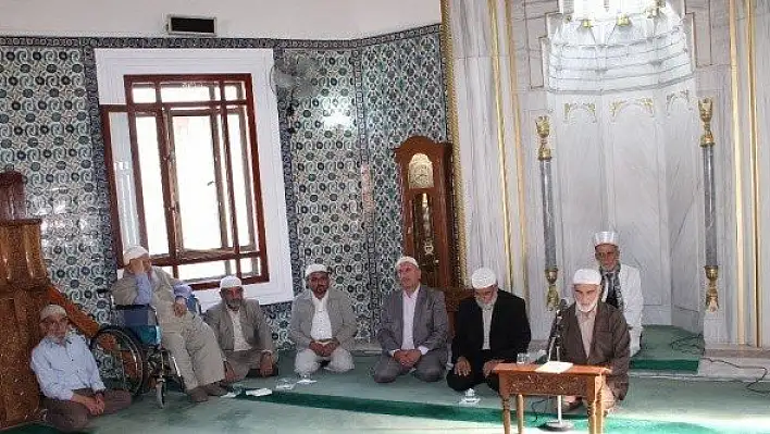 Tosya'da emekli din görevlileri mevlit okudu