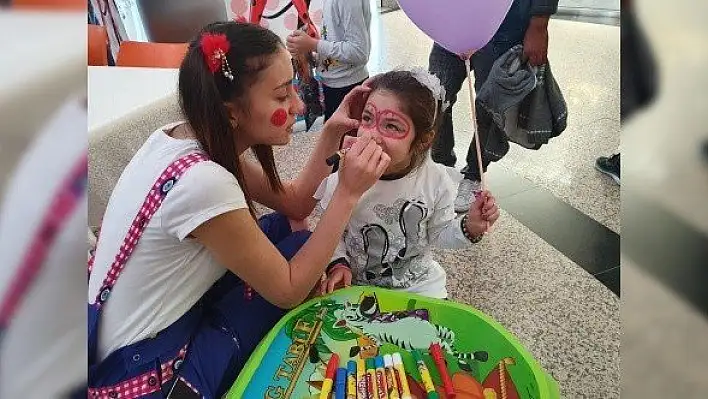 &quotUğur Böceği ile Kara Kedi ve Dede" çocuklarla buluşacak