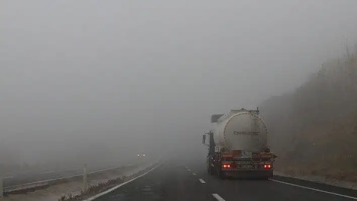 Ilgaz Dağı'nda sis ulaşımı olumsuz etkiliyor