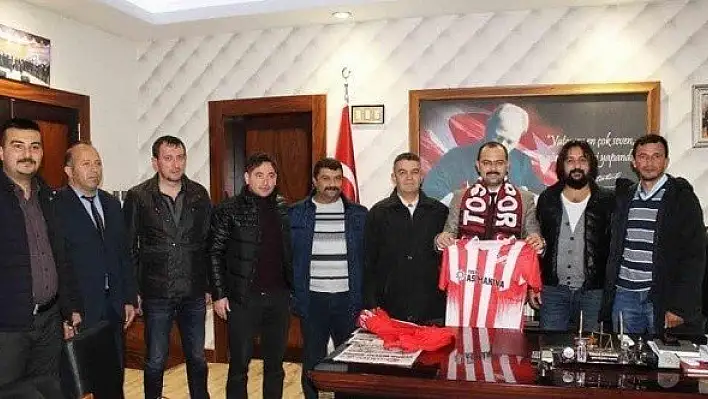 Amatör kulübe imza atan Başkan Kavaklıgil ilk maçına çıkıyor