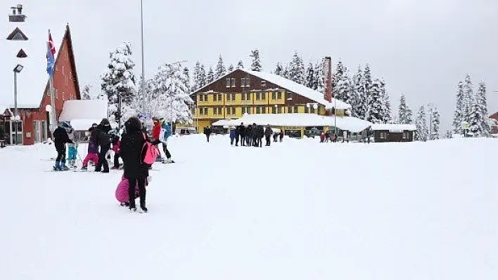 Ilgaz'da yarıyıl tatili öncesi oteller doldu