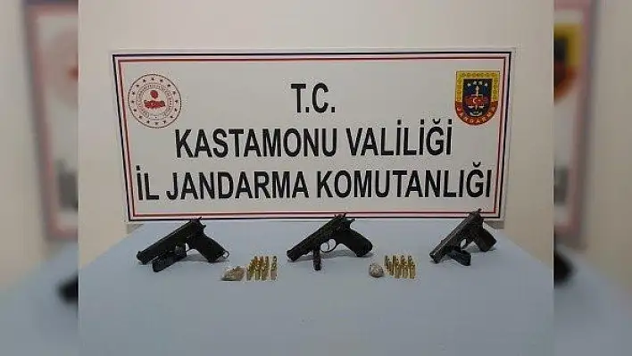 Kastamonu'da skunk uyuşturucu maddesi yakalandı: 3 gözaltı
