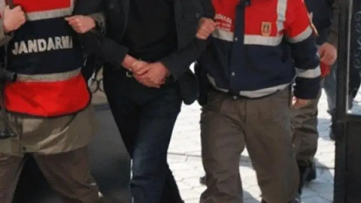 Kastamonu'da uyuşturucu operasyonunda 2 kişi gözaltına alındı