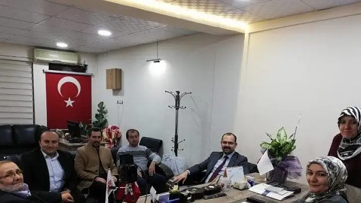 Kavaklıgil, 10 Ocak Gazeteciler Gününü kutladı