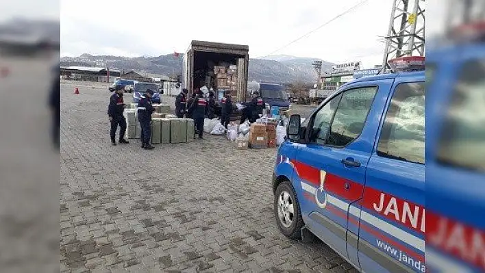 Kargo aracında 18383 parça gümrük kaçağı eşya ele geçirildi