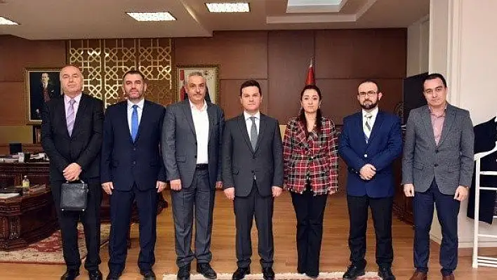 Arabulucuk ve Alternatif Çözümler Derneği'nden Rektör Topal'a ziyaret