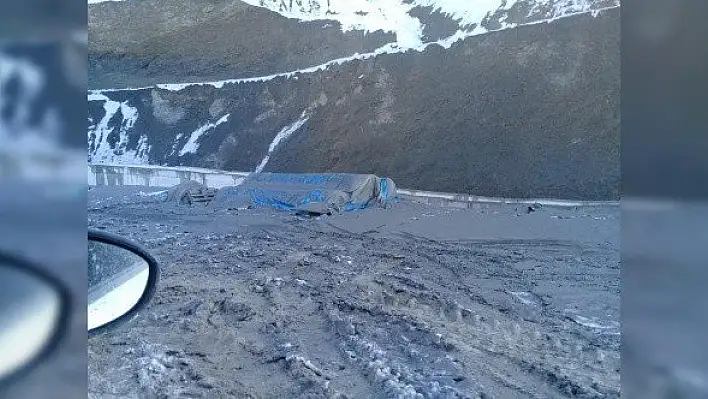 Bakır madeni işletmesinin atık sahasında sızıntı meydana geldi