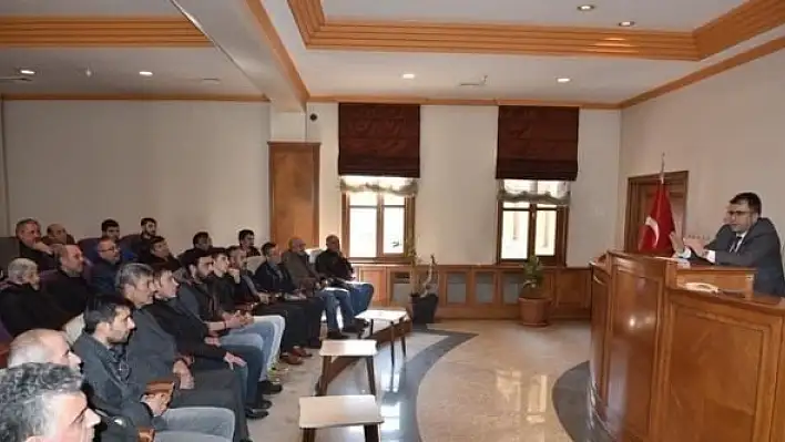 Başkan Çatal, kahvehane esnafıyla bir araya geldi