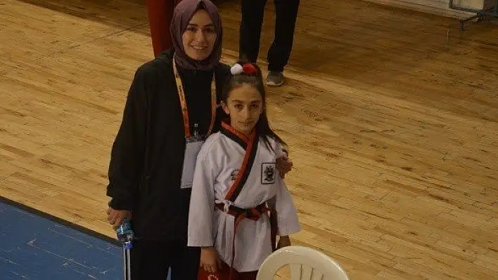Erişen Spor'lu taekwondocular Milli Takım adına yarışacak