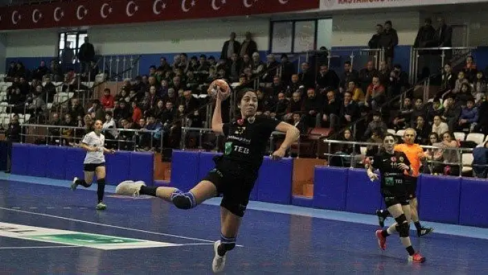Kastamonu Belediyespor: 34 - Yalıkavakspor: 30