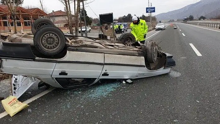 Kastamonu'da otomobil takla attı: 2 yaralı