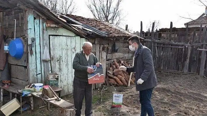 Daday Kaymakamlığı maske, kolonya ve broşür dağıttı