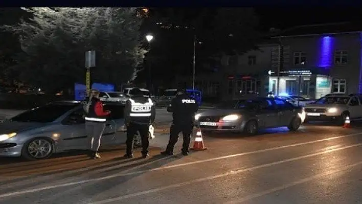 Kastamonu'da emniyetten eş zamanlı uygulama