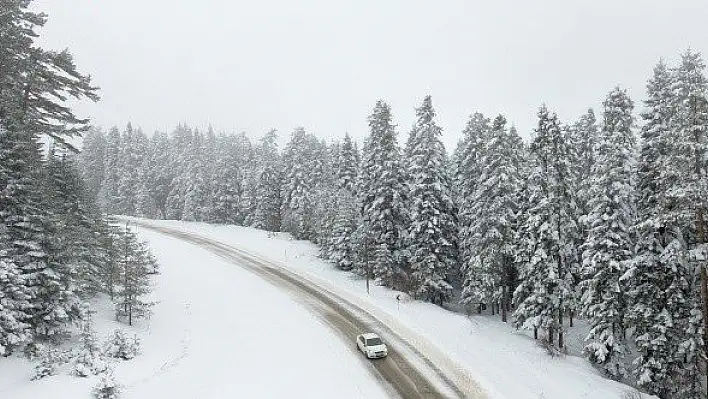 Kastamonu'da kar yağışı etkisini sürdürüyor
