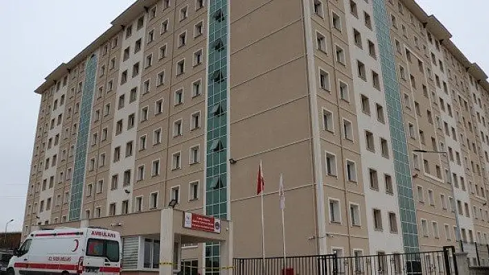 Bakan Kasapoğlu, karantinadaki vatandaşlara kitap gönderdi