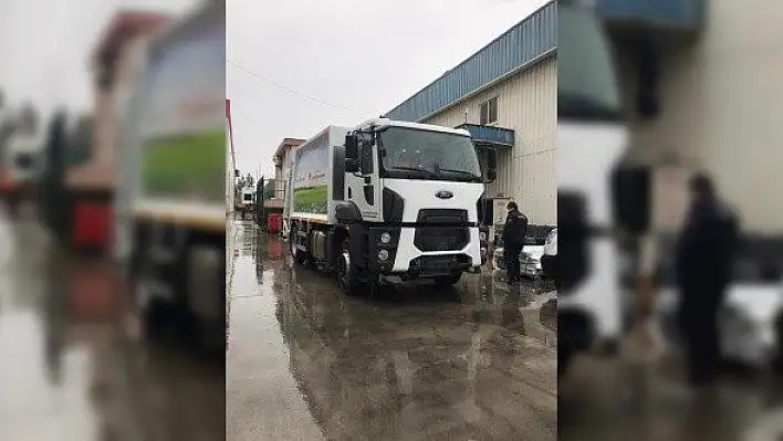 Hanönü Belediyesine çöp aracı hibe edildi