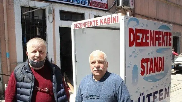 Buzdolabı tamircisi, sensörlü dezenfekte kabini üretti